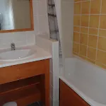 Lama-gite-des-puys T3 Lamadalet, Vue Sud, Terrasse, Parking Prive *