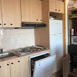 Lama-gite-des-puys T3 Lamadalet, Vue Sud, Terrasse, Parking Prive