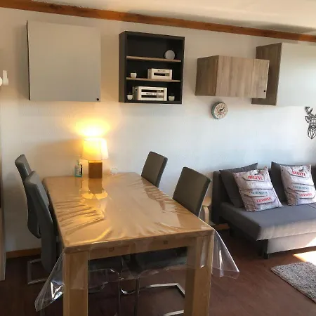 Lama-gite-des-puys T3 Lamadalet, Vue Sud, Terrasse, Parking Prive Super Besse