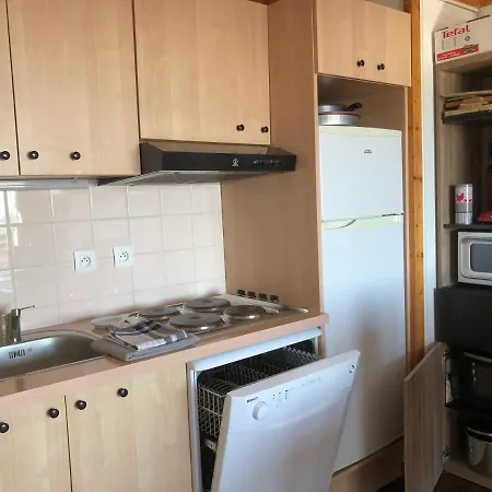 Lama-gite-des-puys T3 Lamadalet, Vue Sud, Terrasse, Parking Prive