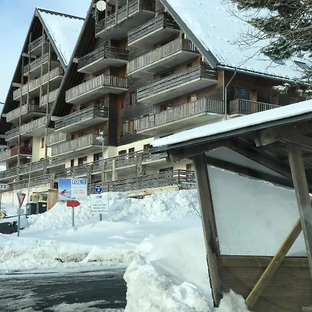 Lama-gite-des-puys T3 Lamadalet, Vue Sud, Terrasse, Parking Prive *