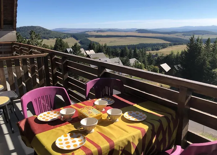 Lama-gite-des-puys T3 Lamadalet, Vue Sud, Terrasse, Parking Prive Super Besse